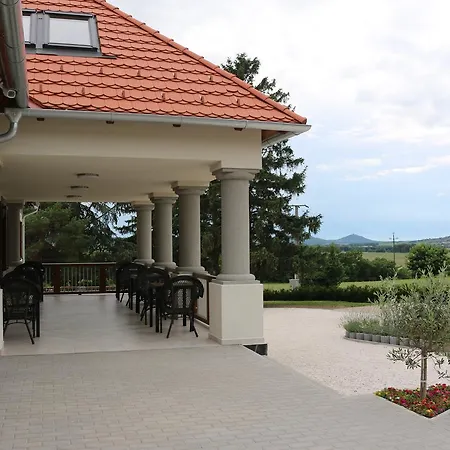 Bed and Breakfast Tolnay Vendeghaz