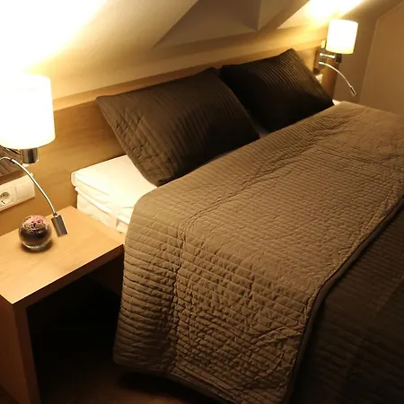 Tolnay Vendeghaz Bed and Breakfast Gyulakeszi